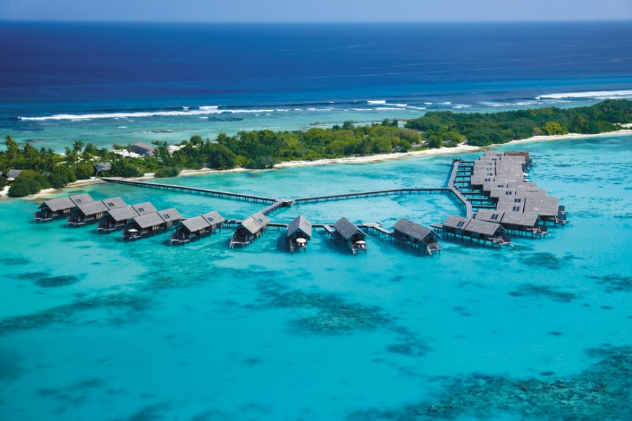 Интерьер отеля Villingili Resort & Spa на Мальдивах