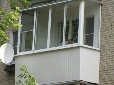 Остекление балконов с применением алюминиевого профиля