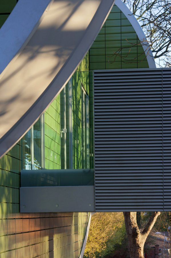 Ультрасовременное здание онкологического центра в Ноттингеме, Англия