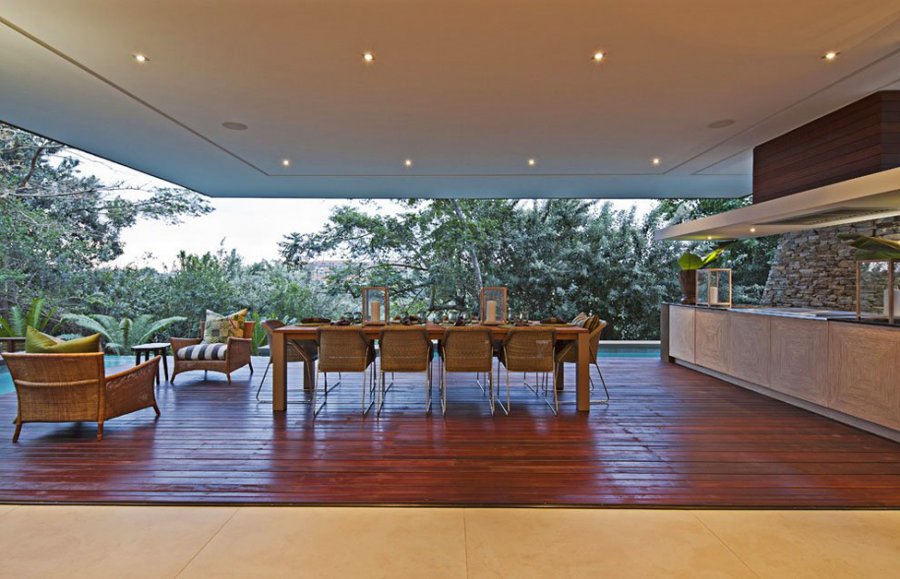 Элитный особняк в Южной Африке от Metropole Architects