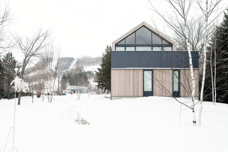Частный особняк Maison Glissade на территории лыжного клуба в Канаде